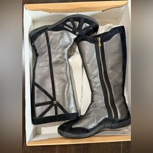 Diesel Women's Metallic and Black Winter Boots
